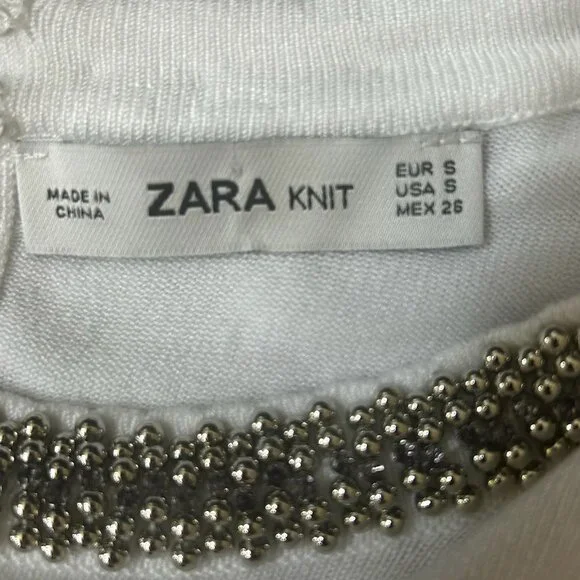 NWOT Elegant Very Soft Beaded Neckline Feminine Knit Top - Picture 11 of 16